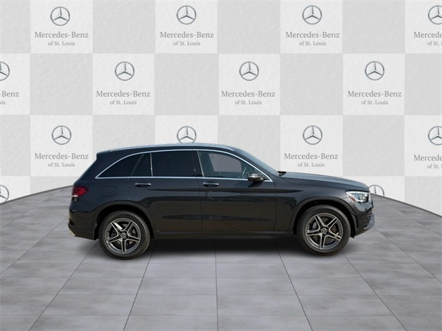 2022 Mercedes Benz GLC 300 4MATIC photo 2