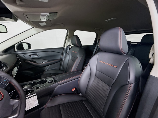 2026 Nissan Rogue SV photo 3