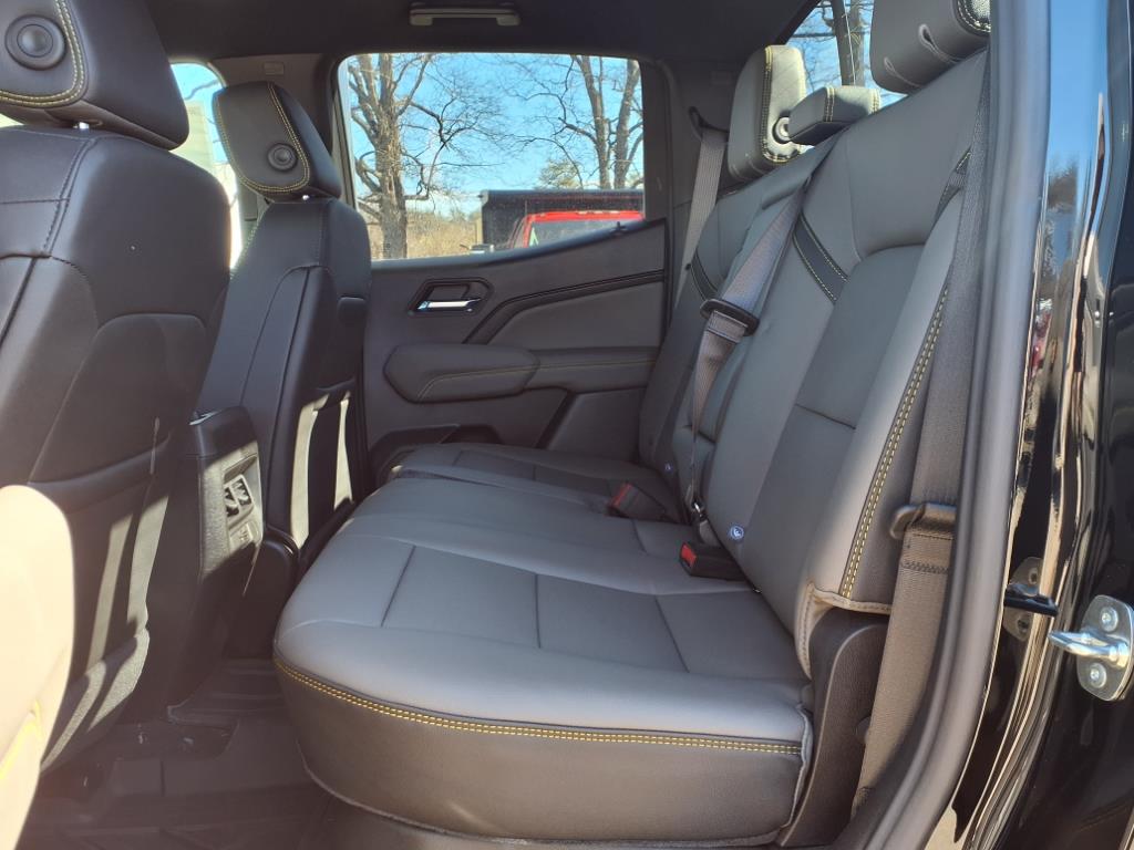 2025 Chevrolet Colorado ZR2 photo 15