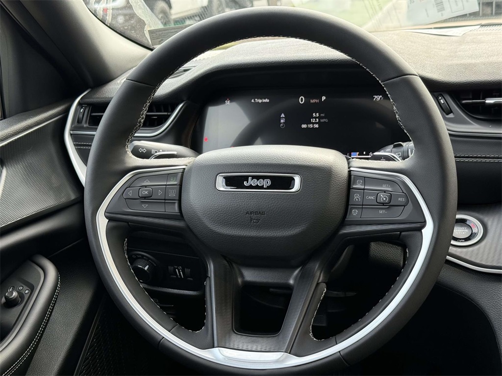 2025 Jeep Grand Cherokee Altitude X photo 17