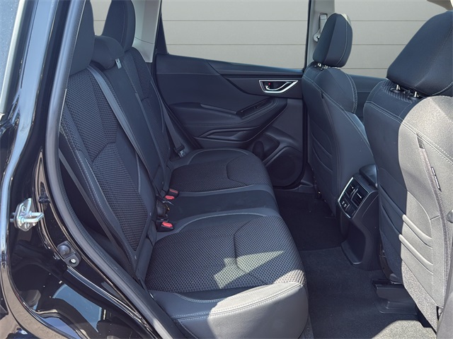 2023 Subaru Forester Premium photo 11