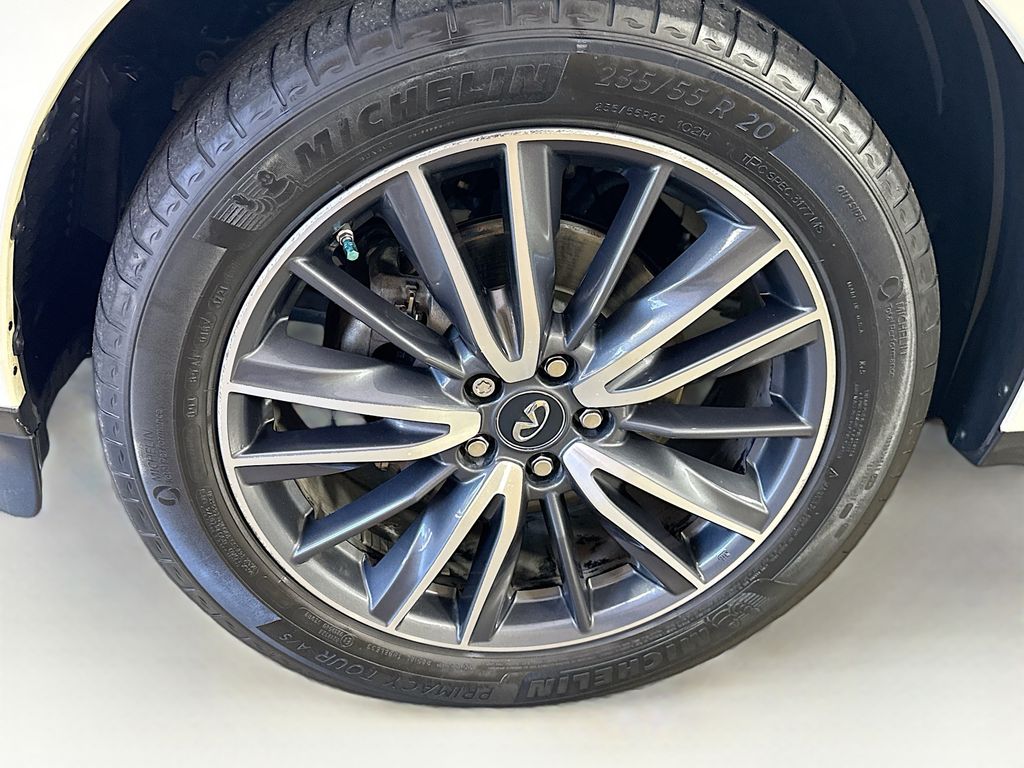 2018 Infiniti QX60 Premium photo 40