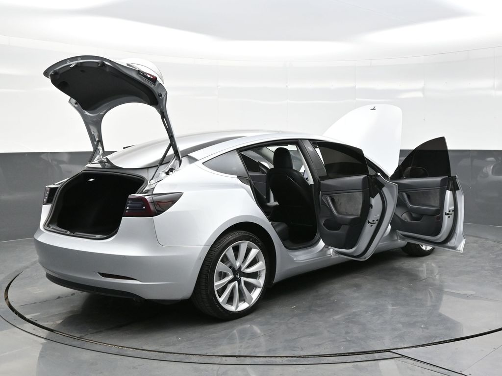 2018 Tesla Model 3 Long Range photo 37