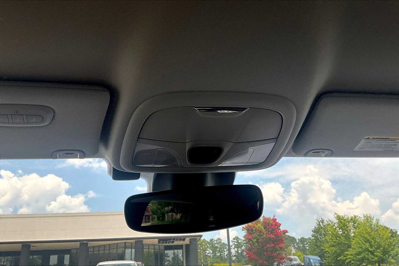 2023 Jeep Cherokee Altitude Lux photo 27