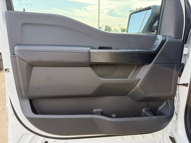 2025 Ford F-150 STX photo 13