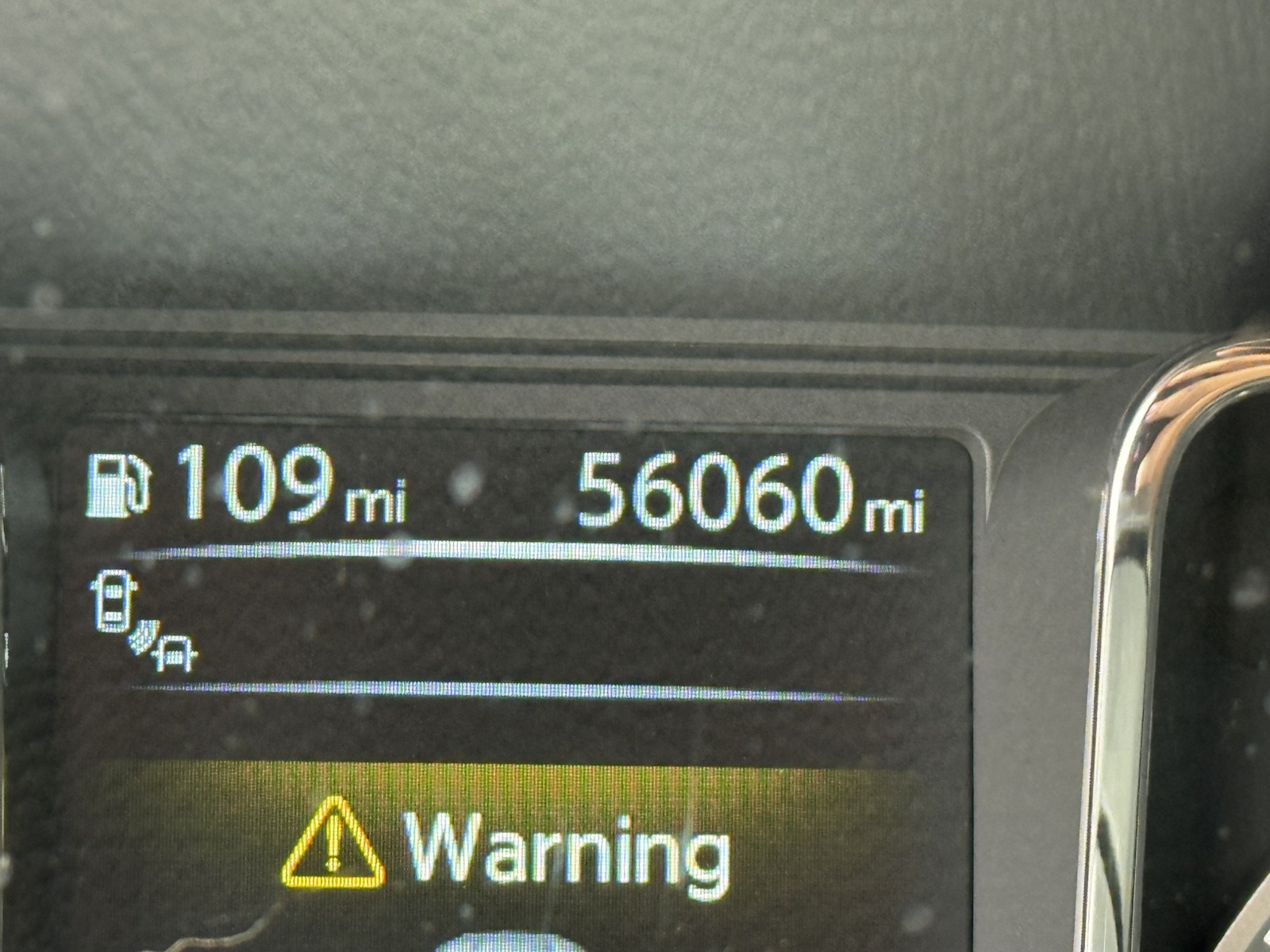 Used 2017 SILVER Nissan PRO-4X image 14