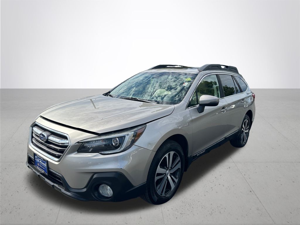 2018 Subaru Outback 3.6R Limited photo 2