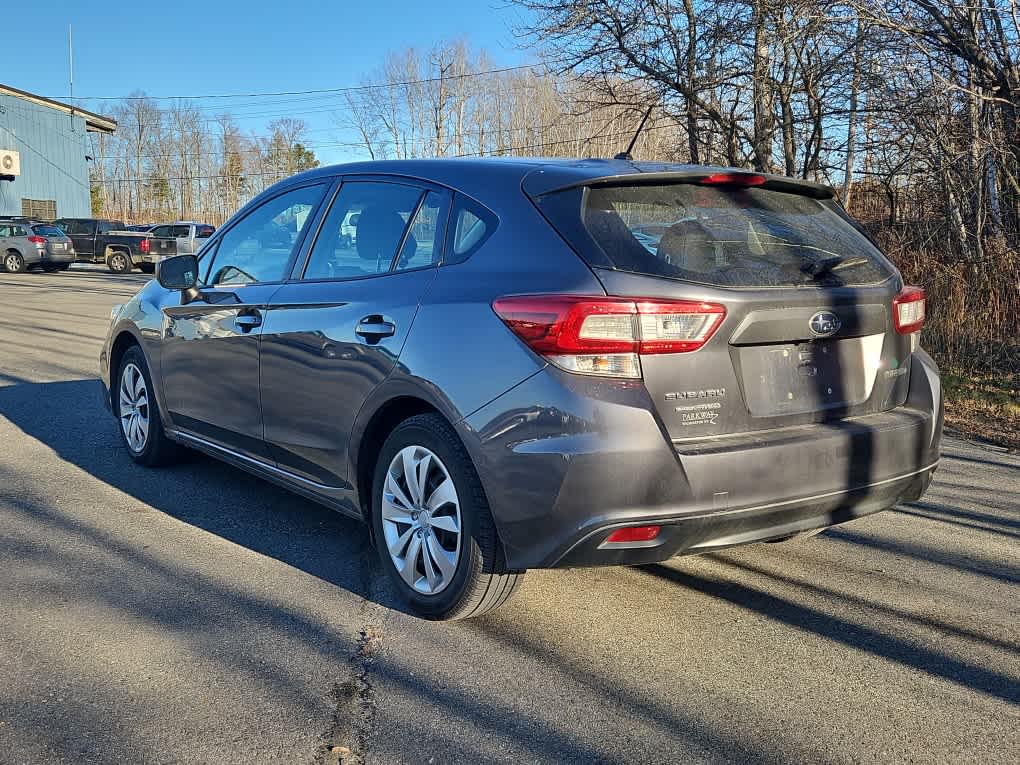 2018 Subaru Impreza Base photo 3