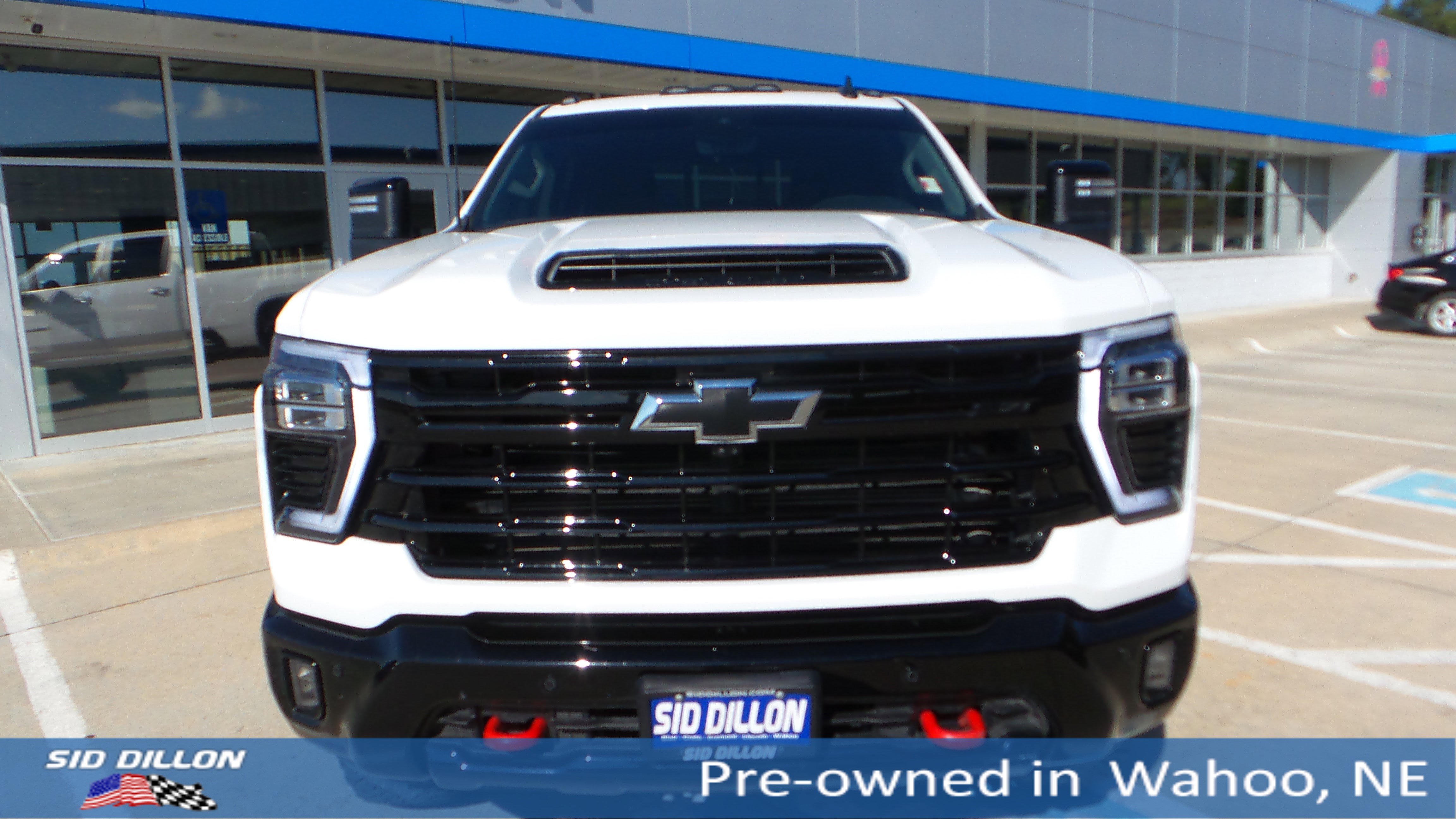 2025 Chevrolet Silverado 2500HD LT photo 7