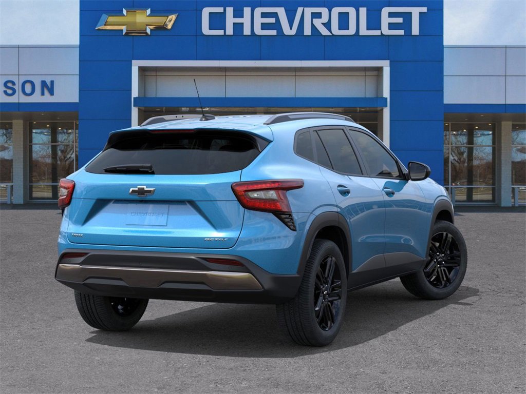 2026 Chevrolet Trax ACTIV photo 2