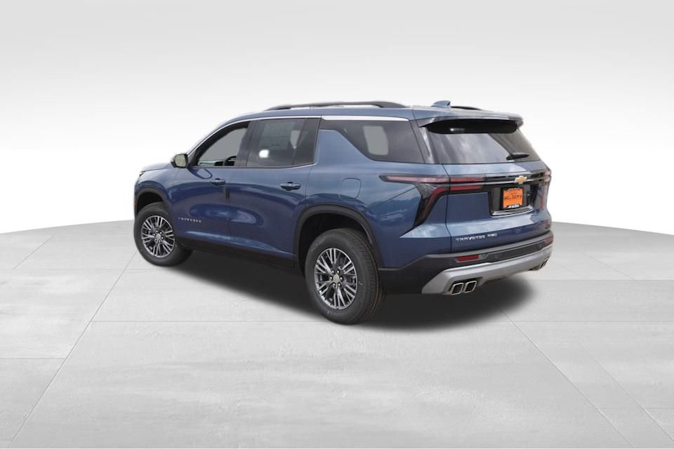 2025 Chevrolet Traverse photo 4