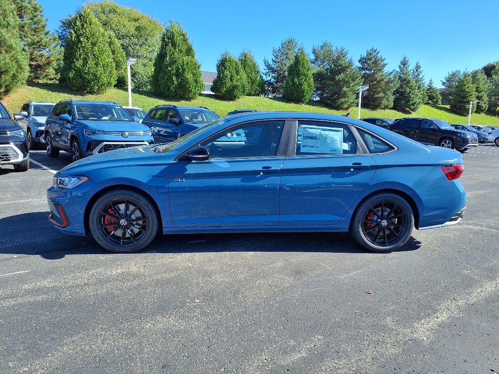 2026 Volkswagen Jetta GLI 2.0T Autobahn photo 3