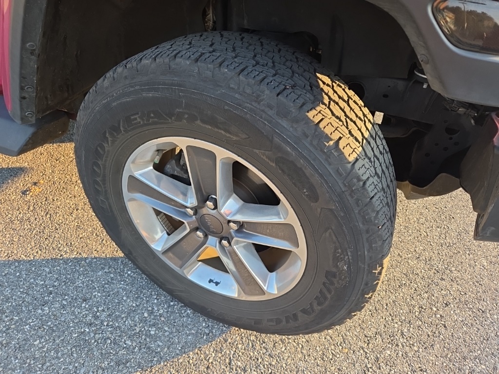2022 Jeep Wrangler Unlimited Sahara photo 8