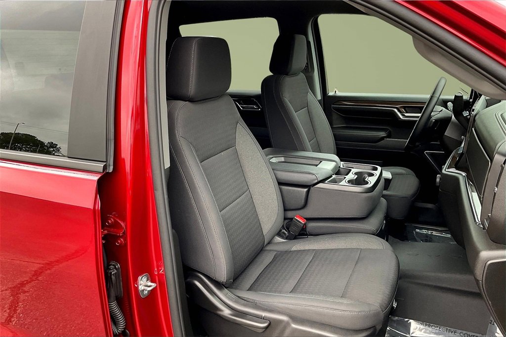 2024 Chevrolet Silverado 1500 RST photo 7