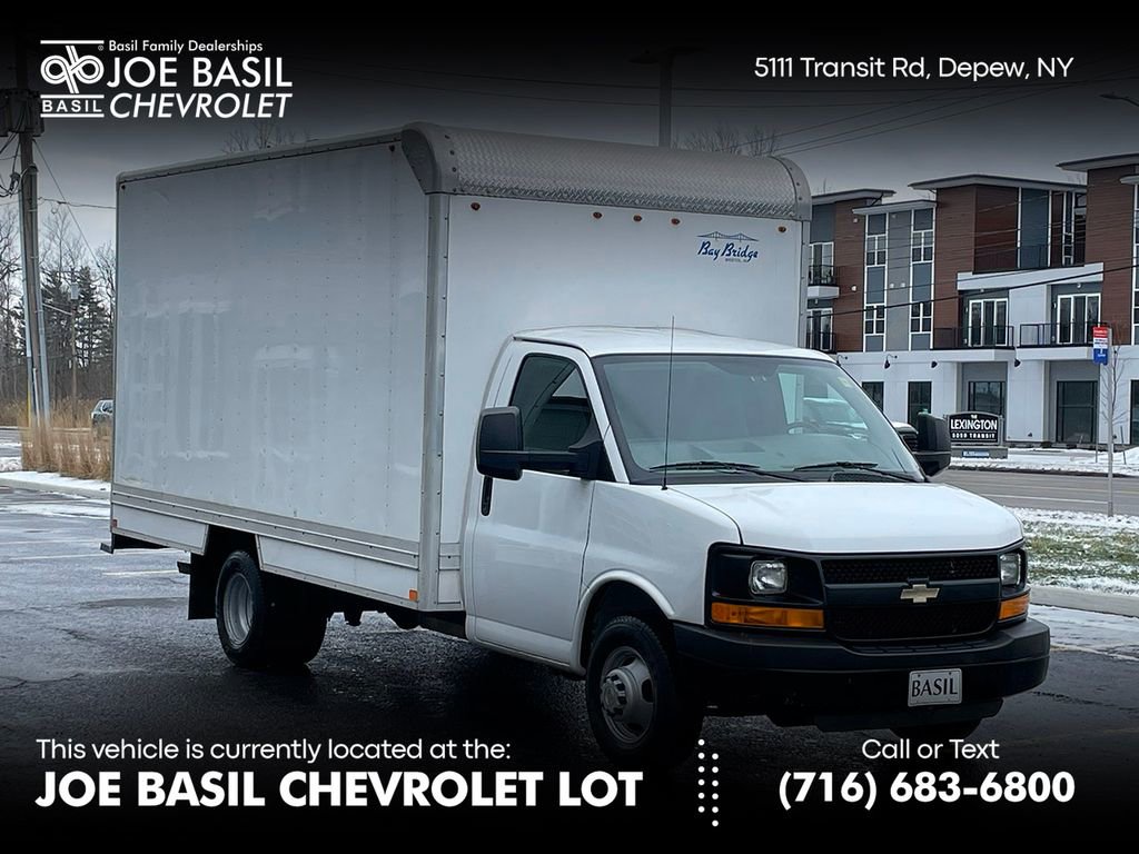 2015 Chevrolet Express Base's photo