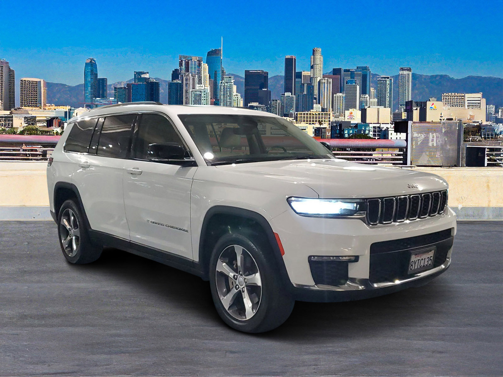 2021 Jeep Grand Cherokee Limited photo 2