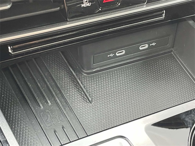 2025 Volkswagen Atlas SE Technology photo 26