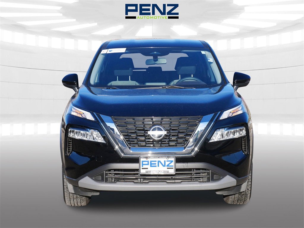 Used 2022 Nissan Rogue SV with VIN JN8BT3BBXNW330270 for sale in Rochester, Minnesota