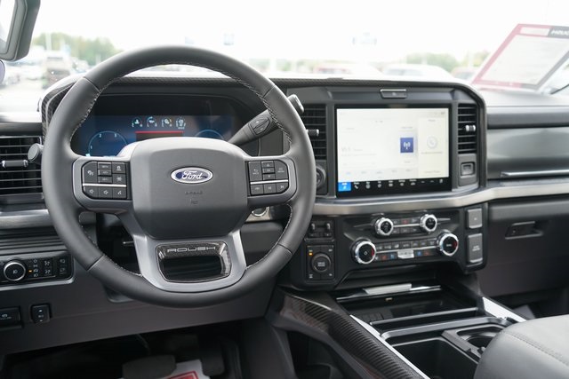 2025 FORD F-250 - Image 40