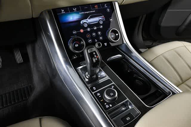 2019 Land Rover Range Rover Sport HSE photo 16