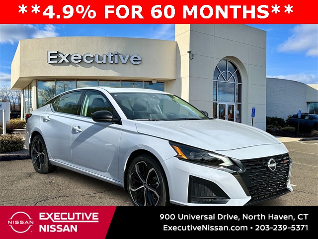 2025 Nissan Altima SR's photo