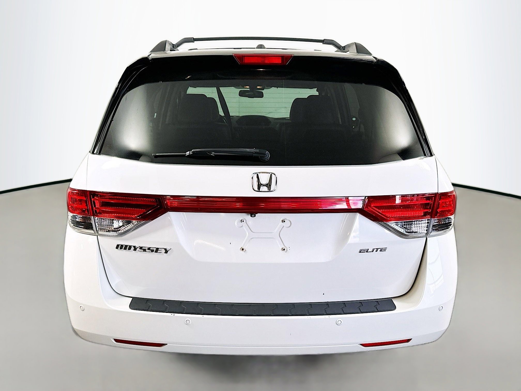 2014 Honda Odyssey Touring photo 6