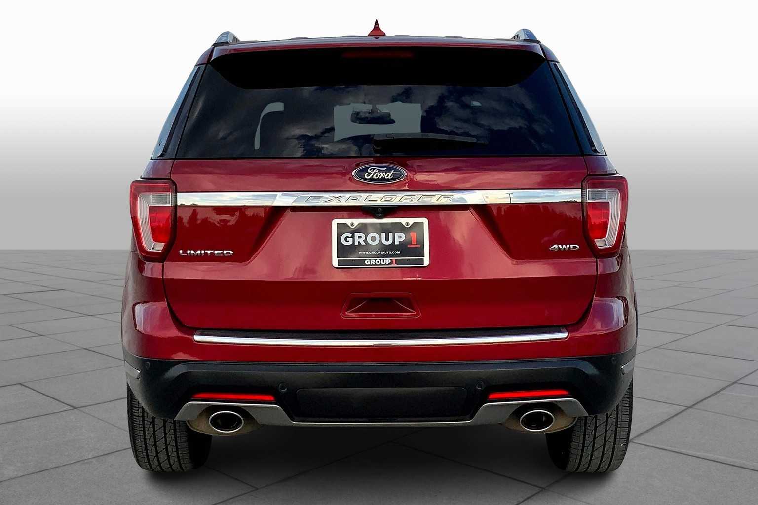 2019 Ford Explorer Limited photo 4