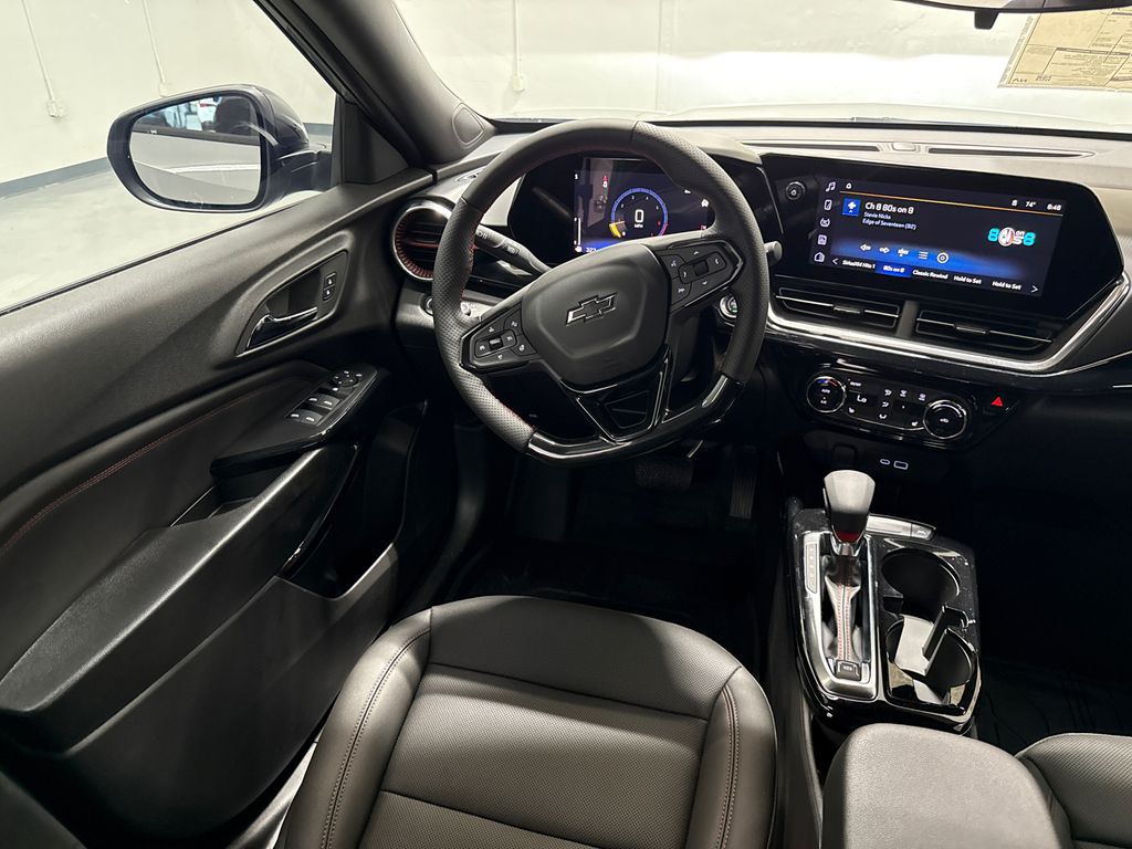 2025 Chevrolet Trax photo 27
