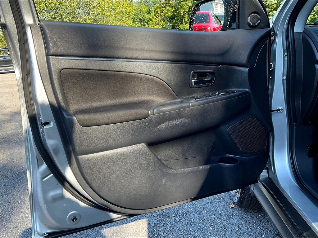 2022 Mitsubishi Outlander Sport ES photo 4