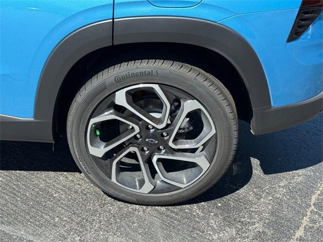 2025 Chevrolet Trax photo 4