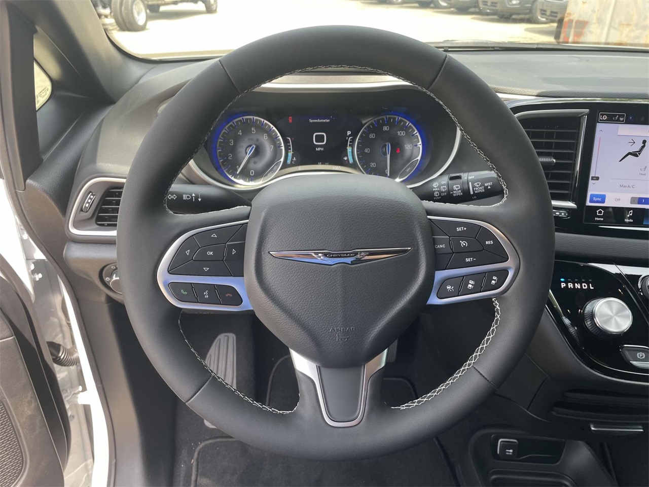 2025 Chrysler Voyager LX photo 29