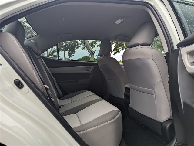 2019 Toyota Corolla L photo 12