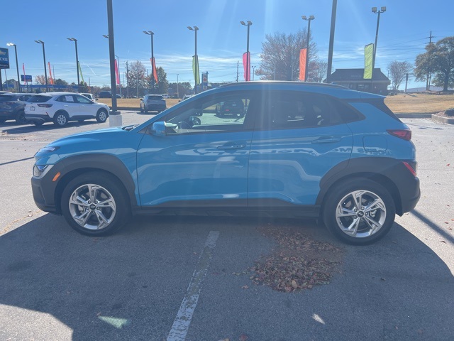 2023 Hyundai Kona SEL photo 3