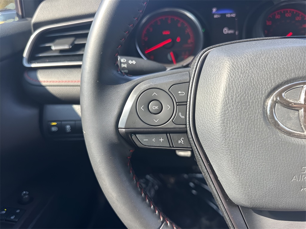 2022 Toyota Camry XSE photo 14