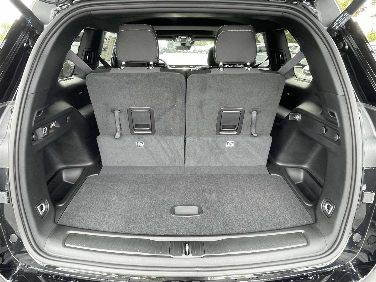 2025 Jeep Grand Cherokee Laredo photo 22