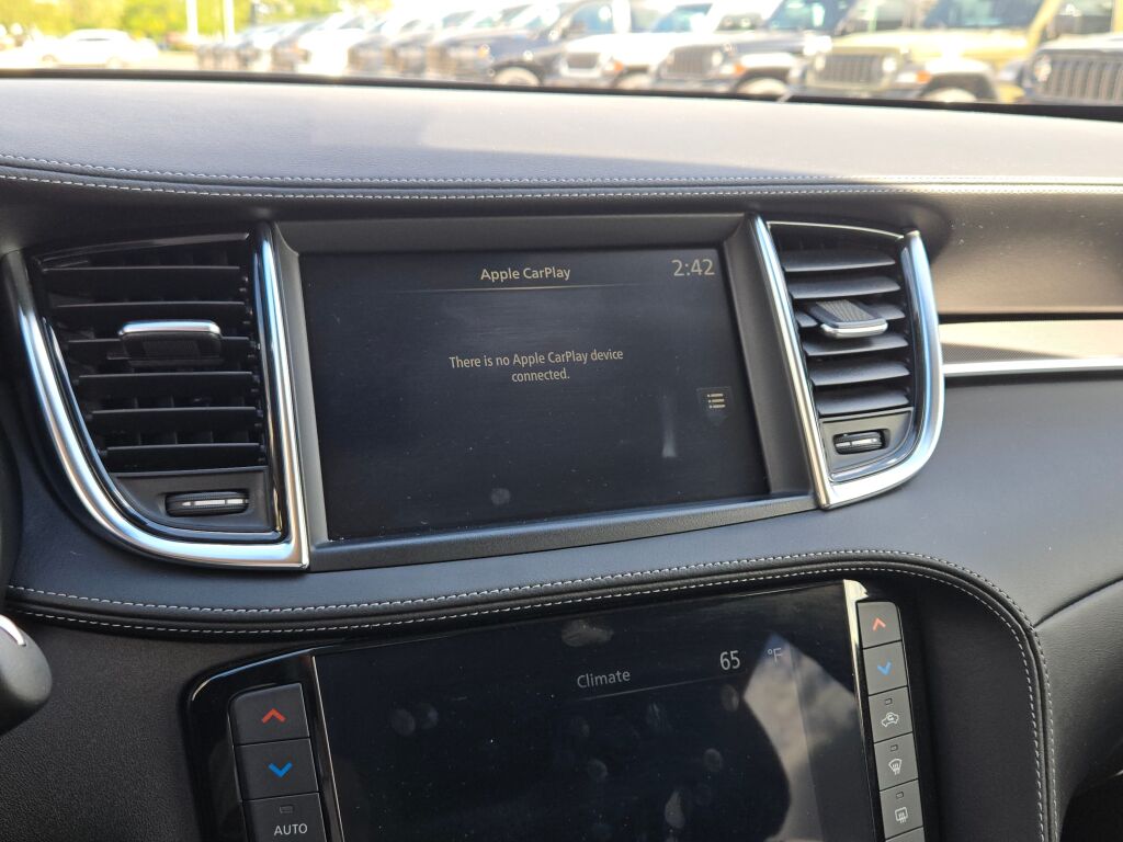 2022 Infiniti QX50 Luxe AWD photo 30