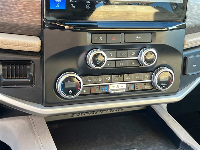 2024 Ford Expedition MAX Limited photo 33