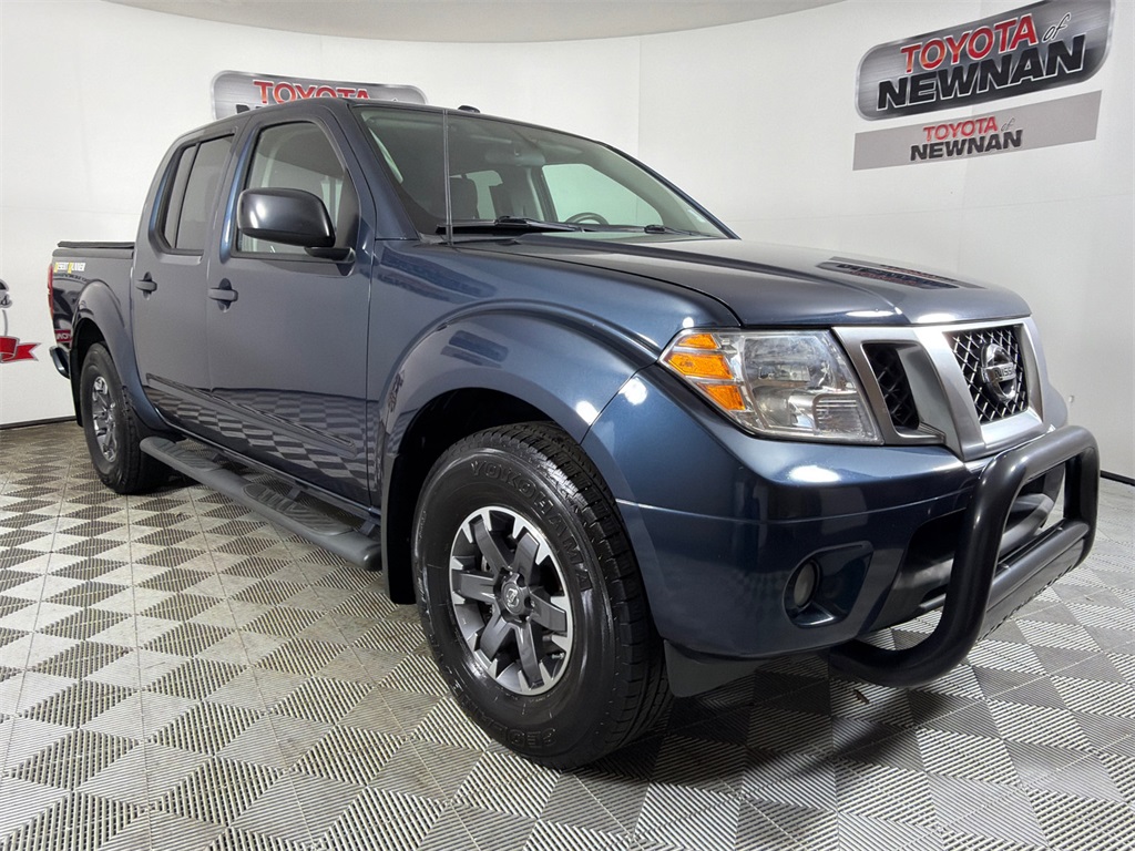 2018 Nissan Frontier Desert Runner's photo