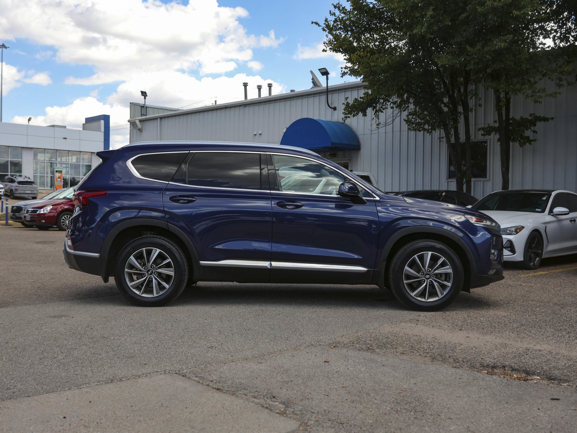 2020 Hyundai Santa Fe SEL photo 4