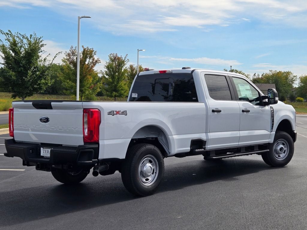 2026 Ford F-250 photo 9