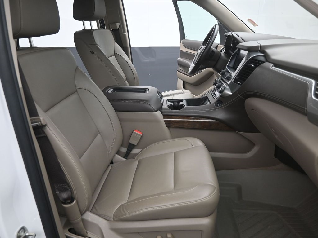2019 Chevrolet Tahoe LT photo 13