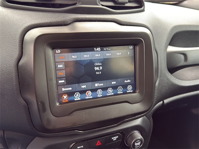 2020 Jeep Renegade Altitude photo 10