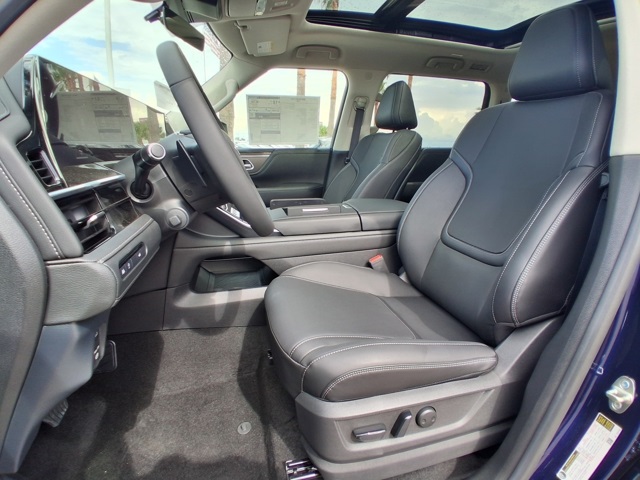 2026 Infiniti QX80 Pure photo 17