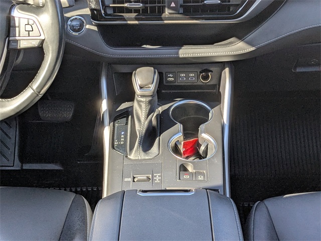 2022 Toyota Highlander XLE photo 18