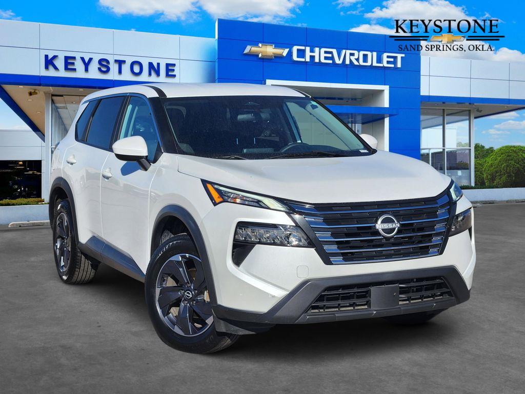 2024 Nissan Rogue SV's photo
