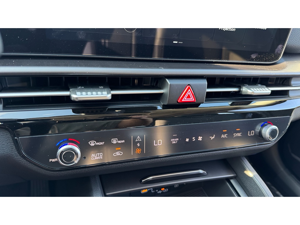 2026 Kia Sportage Hybrid EX photo 15