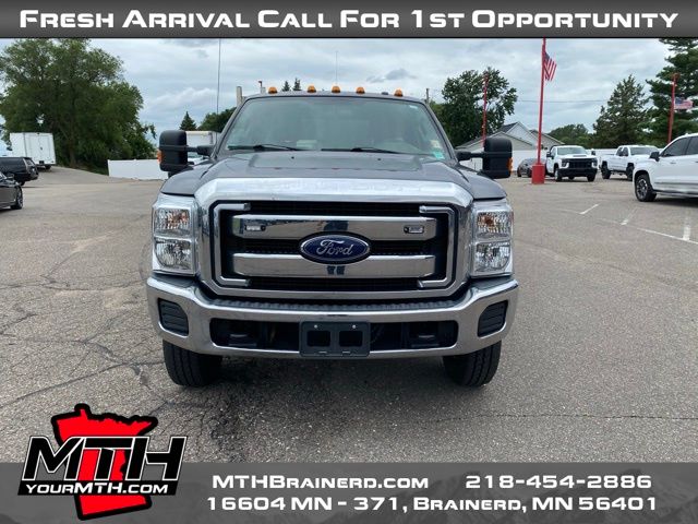 2015 Ford F-350 photo 3