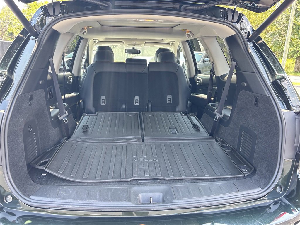 2019 Nissan Pathfinder SL photo 14