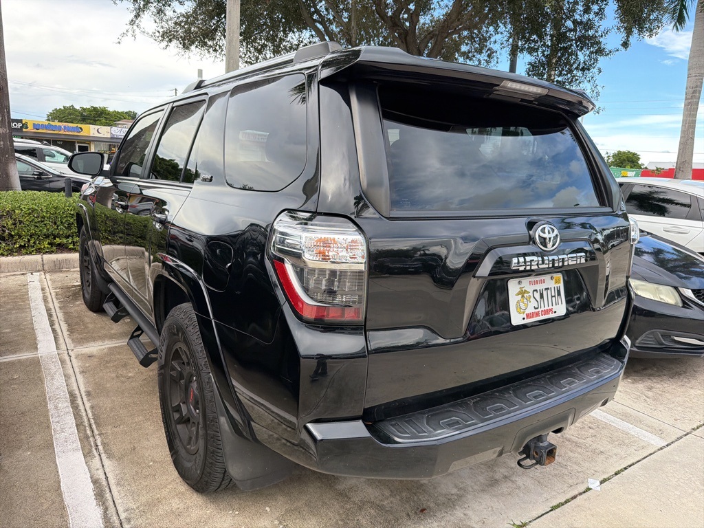 2021 Toyota 4Runner SR5 Premium photo 8