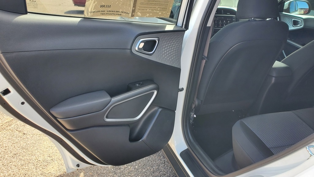 2023 Kia Soul LX photo 29